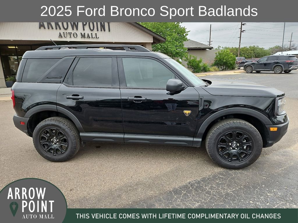 Used 2025 Ford Bronco Sport Badlands AWD/4WD image 13