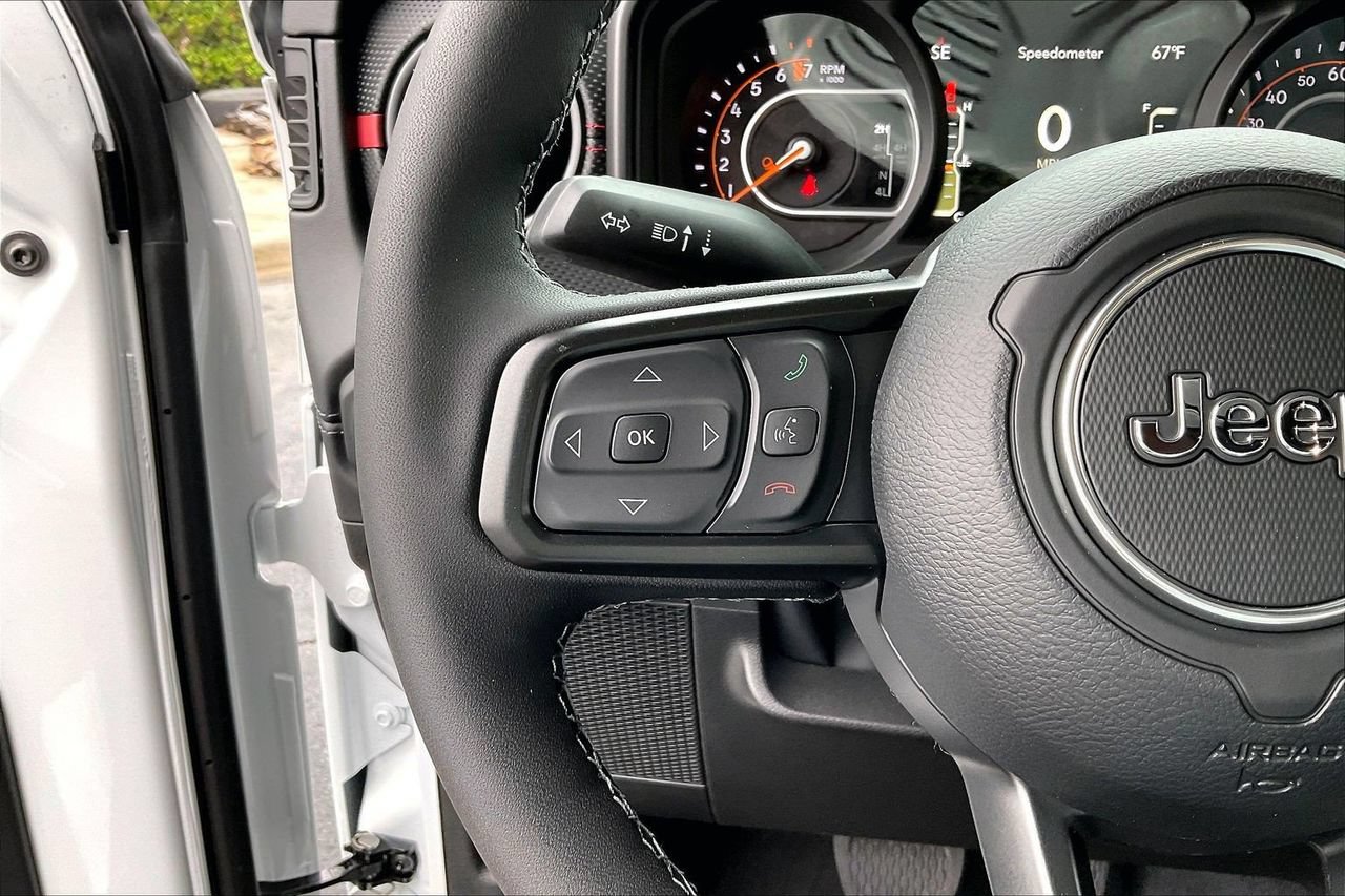 New 2026 Jeep Gladiator Rubicon AWD/4WD image 27
