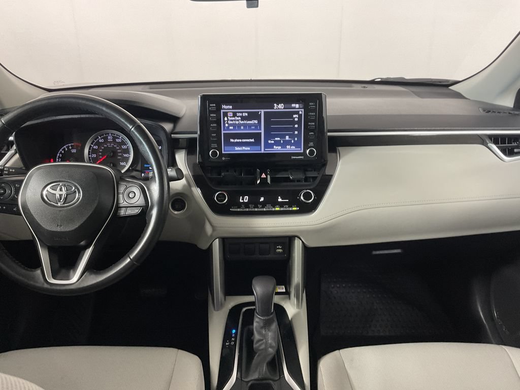 Used 2022 Toyota Corolla Cross LE AWD/4WD image 15
