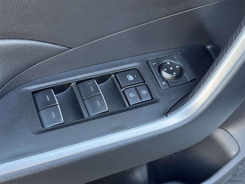 Used 2025 Toyota RAV4 XLE image 17