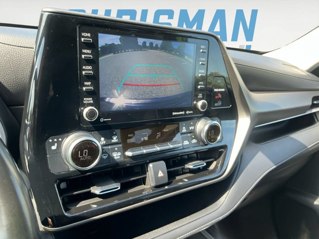 Used 2020 Toyota Highlander XLE AWD/4WD image 20