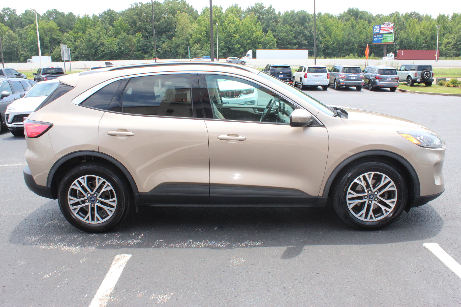 Used 2021 Ford Escape SEL FWD image 5