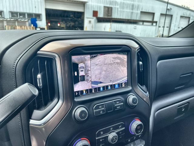 Used 2022 Chevrolet Silverado 1500 High Country w/ Technology Package AWD/4WD image 14