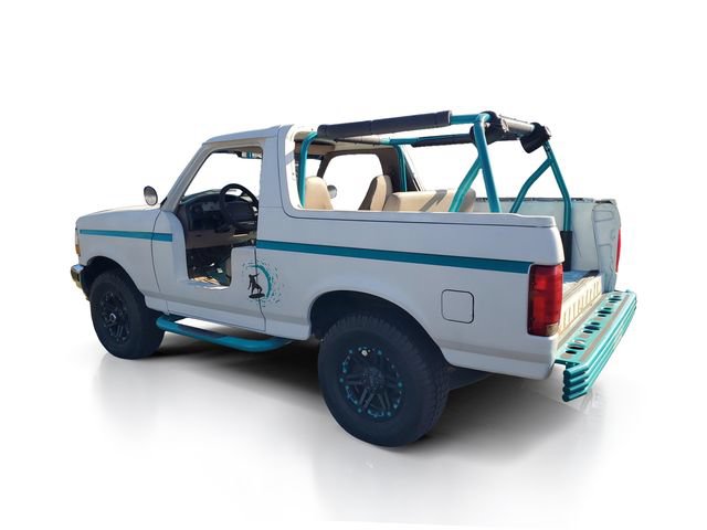 Used 1996 Ford Bronco XLT AWD/4WD image 3