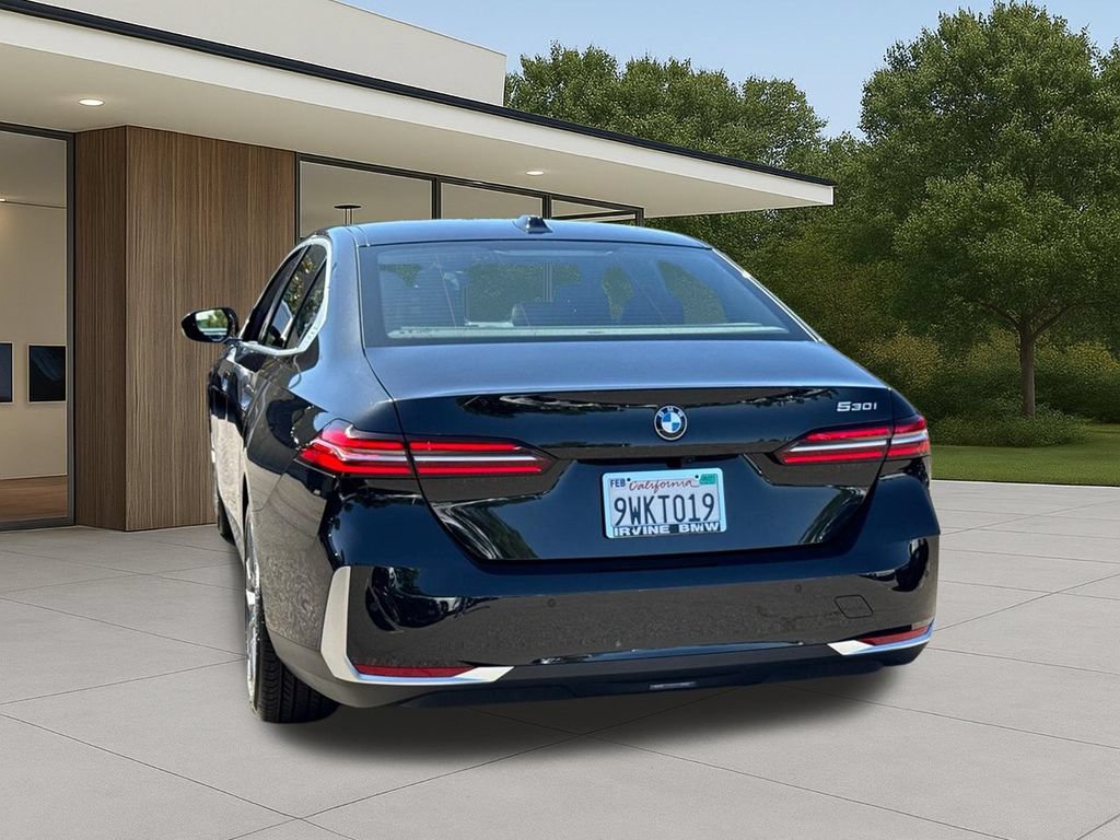 Used 2026 BMW 530i w/ Premium Package RWD image 11