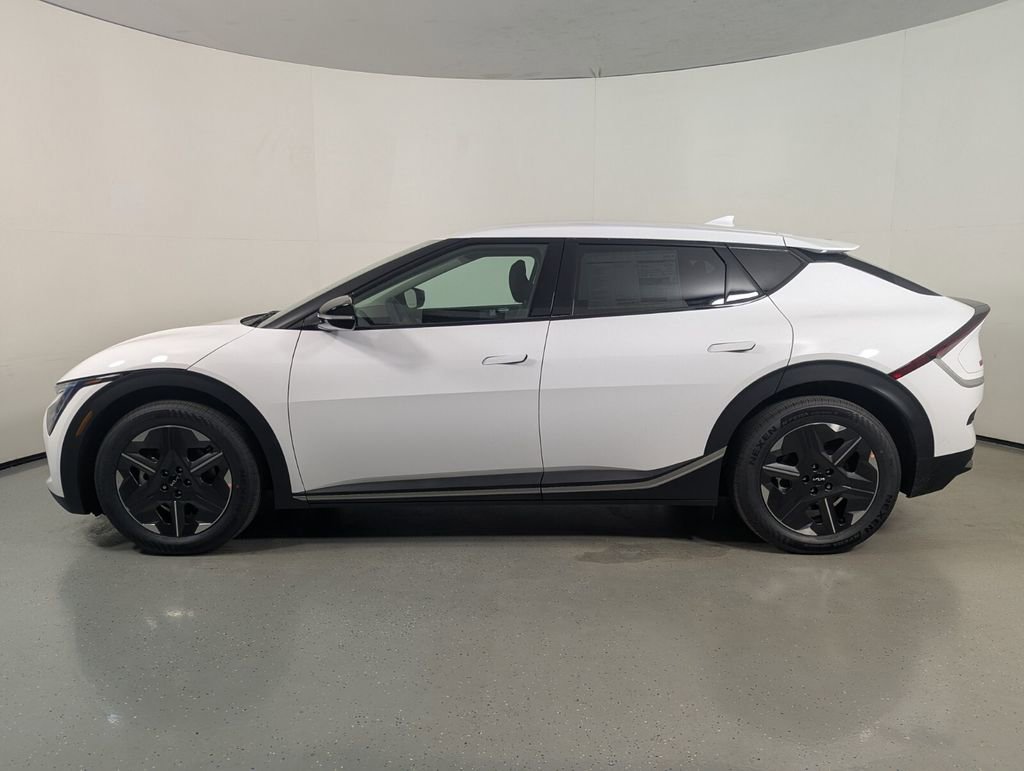 New 2026 Kia EV6 Light RWD image 4