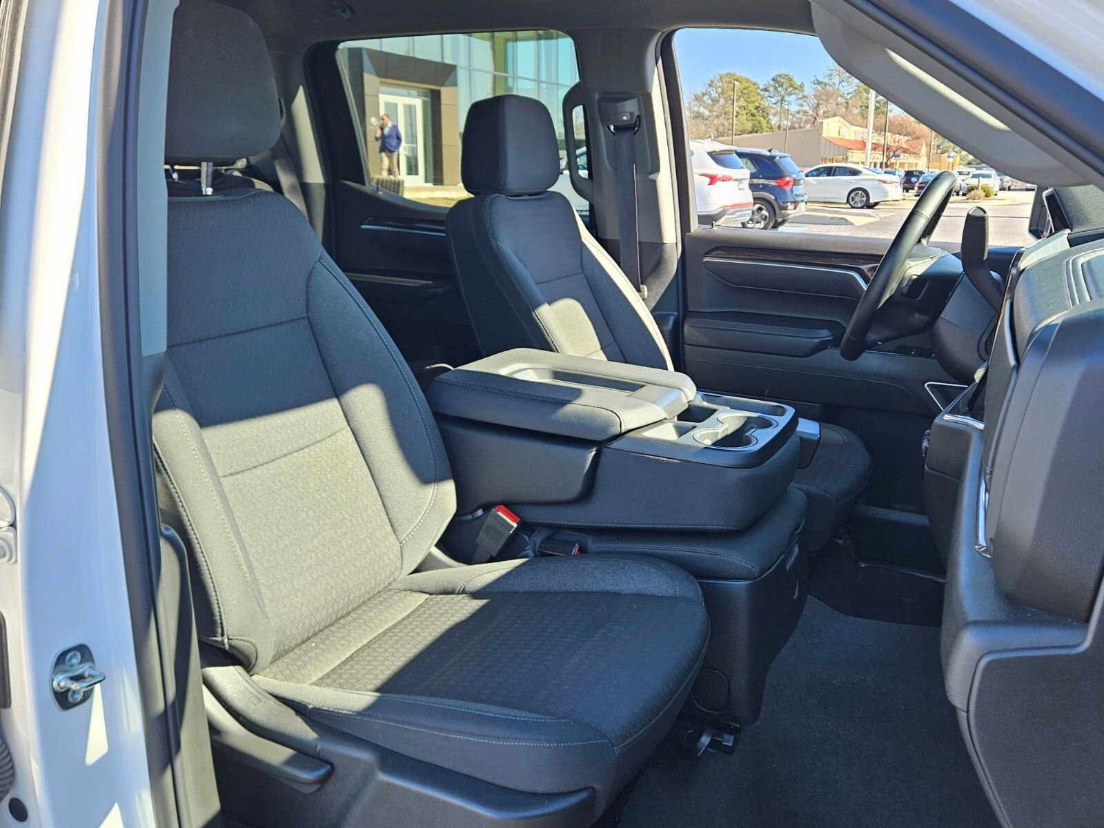 Used 2025 Chevrolet Silverado 1500 LT image 16