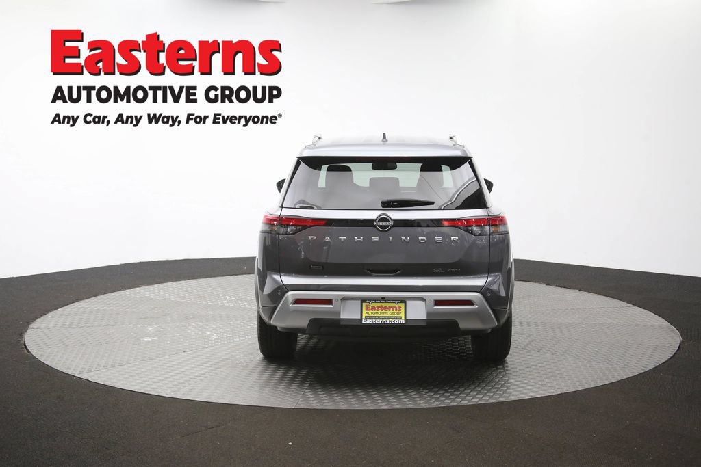 Used 2022 Nissan Pathfinder SL AWD/4WD image 37