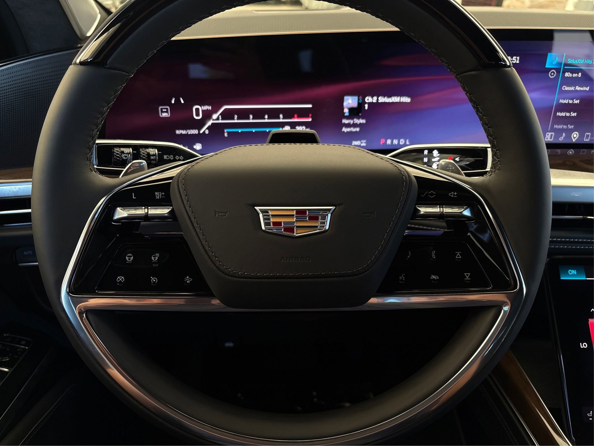 New 2026 Cadillac Escalade ESV Platinum Sport w/ LPO, ONYX Package image 19