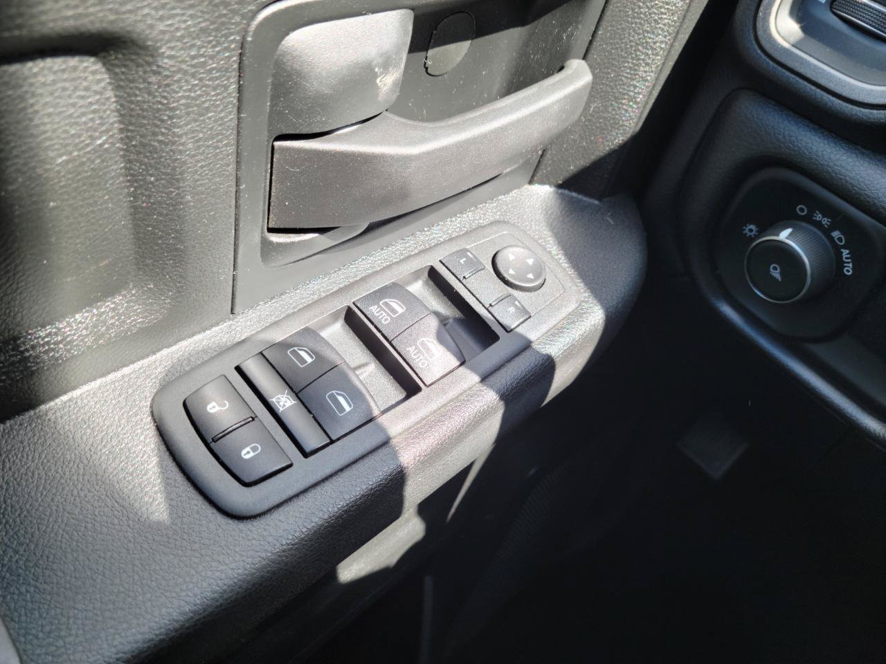 Used 2022 RAM 3500 Tradesman AWD/4WD image 12