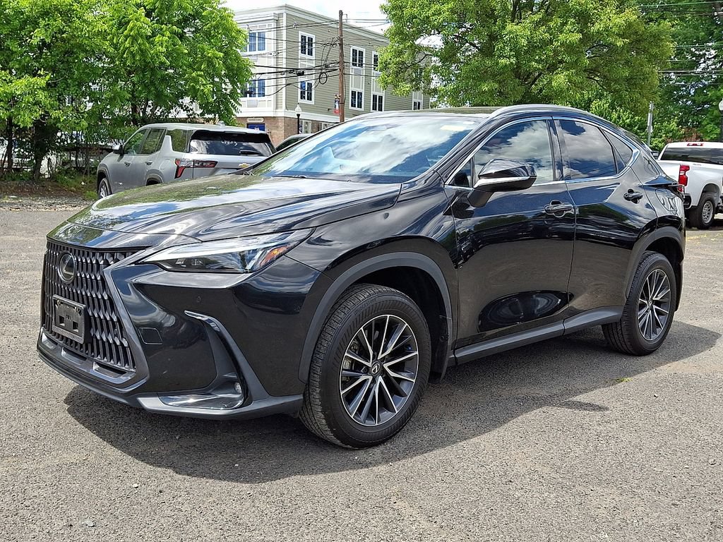 Used 2024 Lexus NX 250 FWD image 3