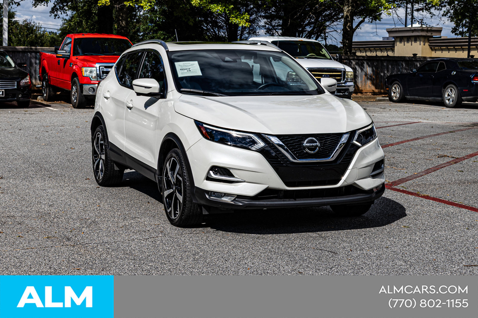 Used 2022 Nissan Rogue Sport SL w/ Premium Package FWD image 5