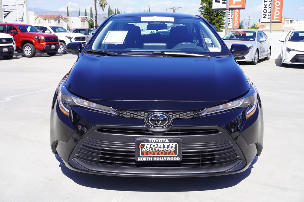 Certified 2025 Toyota Corolla LE video 3