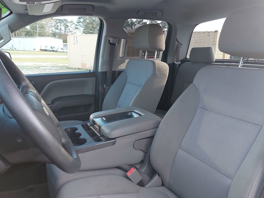 Used 2017 Chevrolet Silverado 1500 Custom w/ Custom Convenience Package image 12