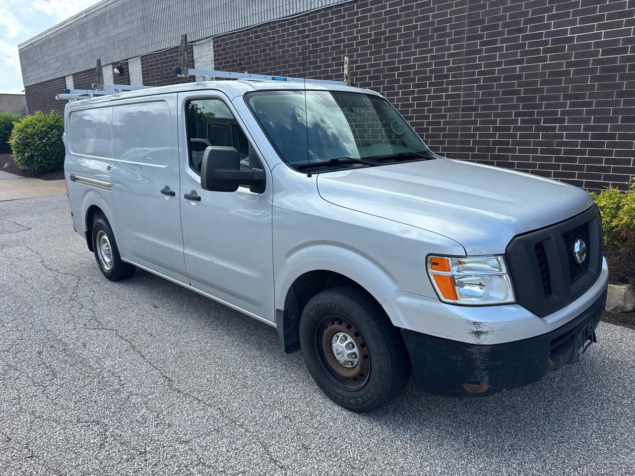 Used 2018 Nissan NV 2500 S RWD image 23