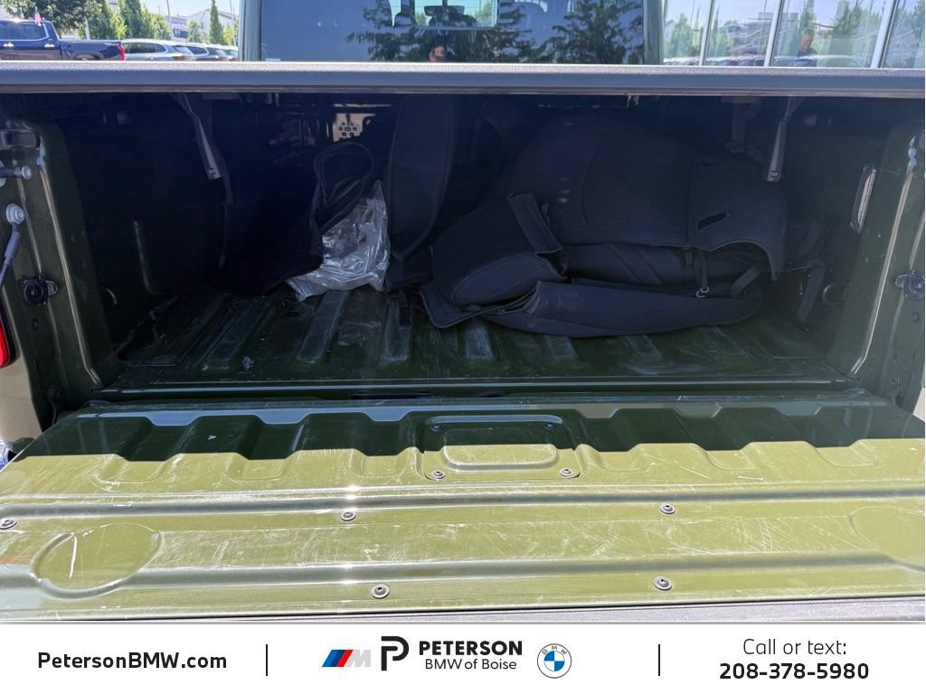 Used 2023 Jeep Gladiator Mojave w/ Cold Weather Group AWD/4WD image 9