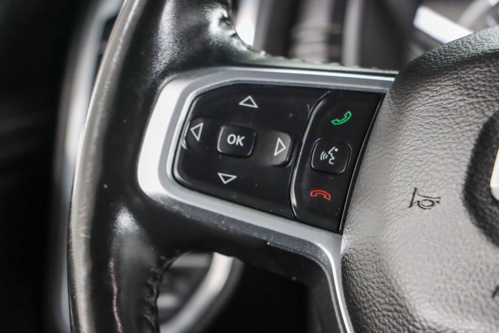 Used 2020 RAM 1500 Laramie w/ Sport Appearance Package image 13