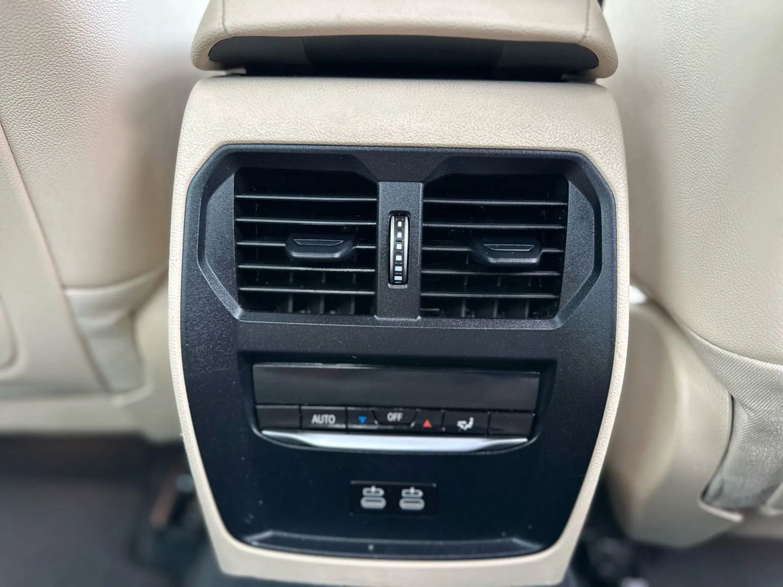 Used 2021 BMW 330i xDrive Sedan w/ Convenience Package image 25