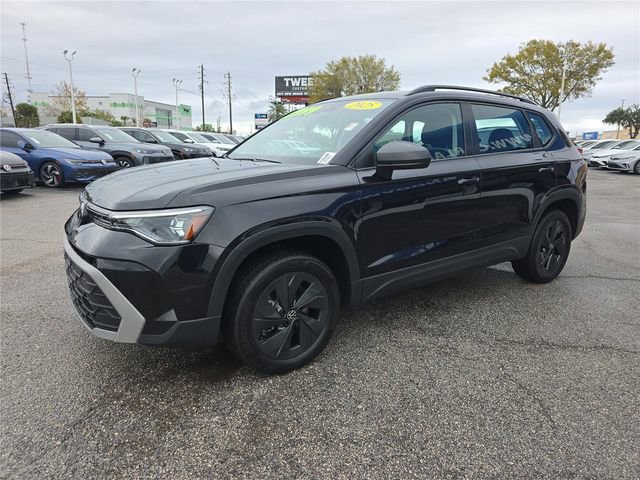 Used 2025 Volkswagen Taos S image 7