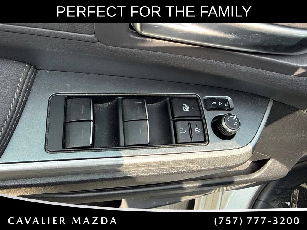 Used 2023 Toyota Sienna XSE w/ Protection Package (TMS) AWD/4WD image 12