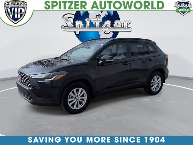 Used 2024 Toyota Corolla Cross LE image 4