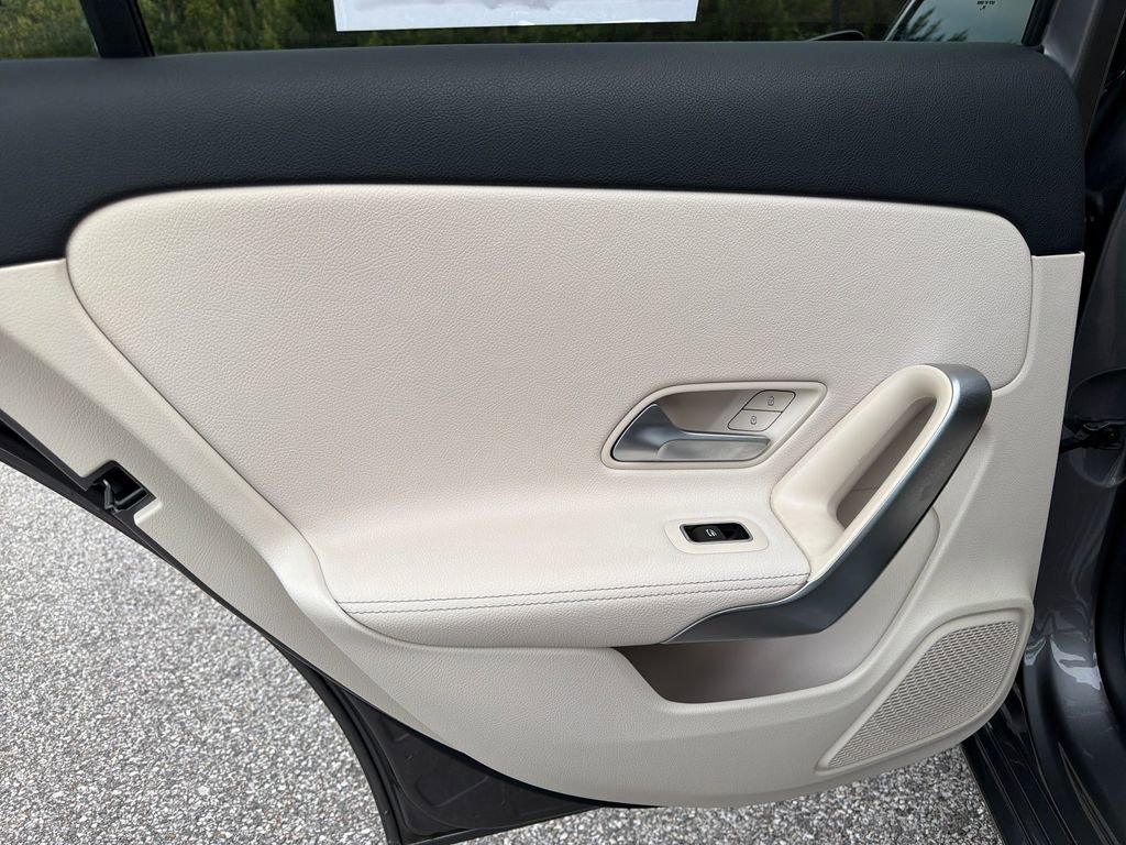 Certified 2021 Mercedes-Benz A 220 image 29