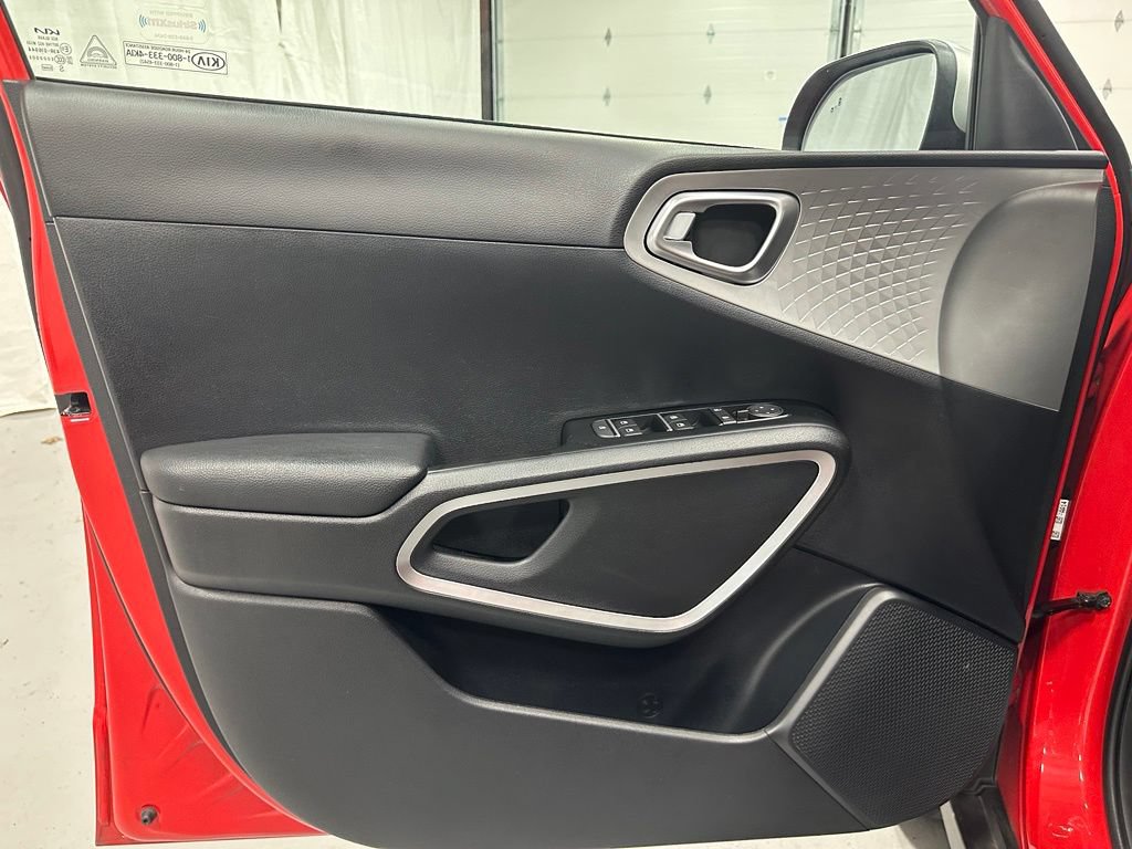Used 2022 Kia Soul X-Line FWD image 8