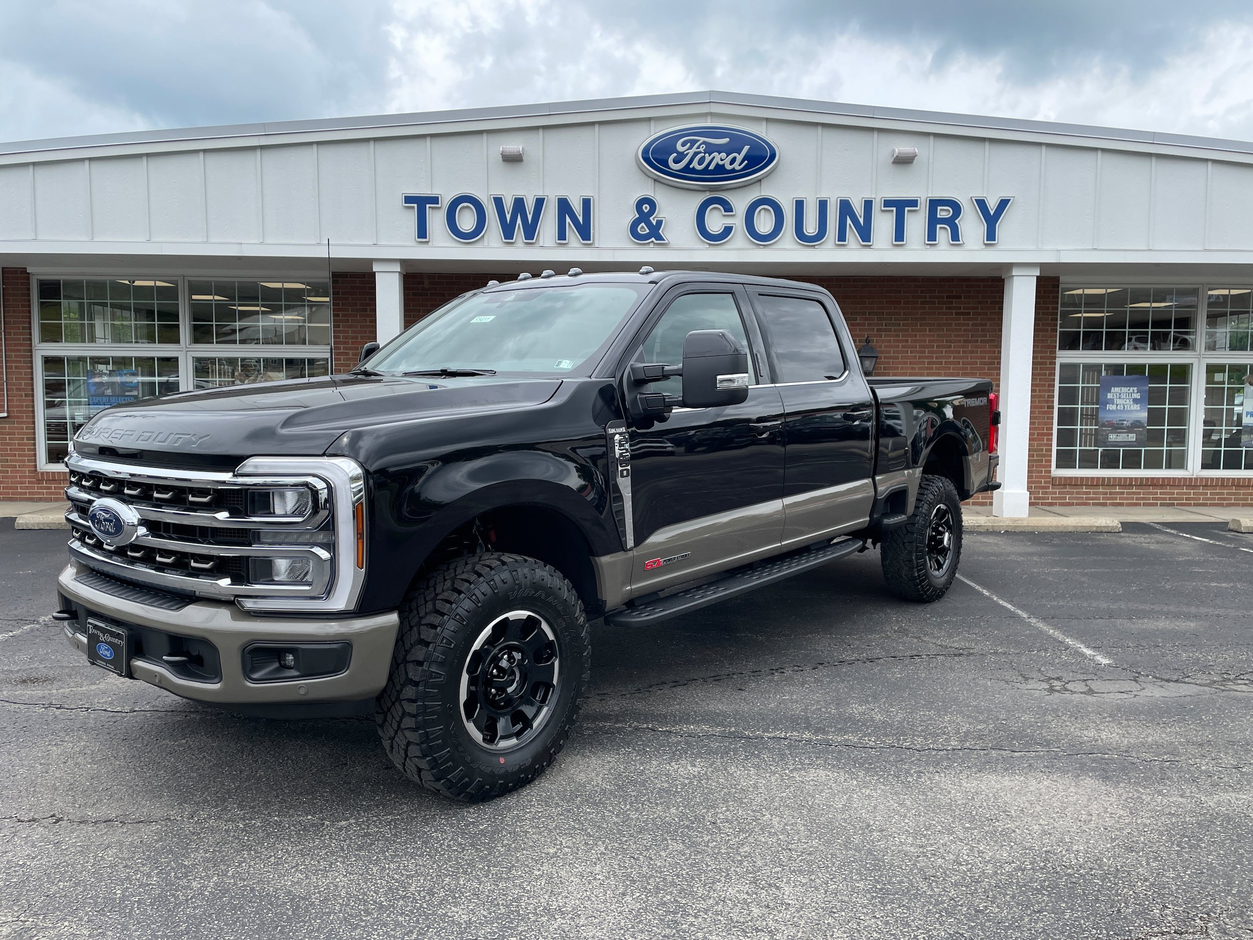 New 2026 Ford F250 King Ranch w/ Tremor Off-Road Package AWD/4WD image 1
