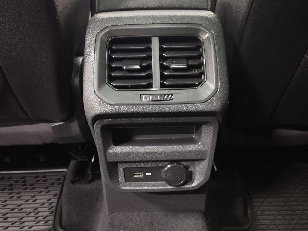 Used 2020 Volkswagen Tiguan SEL Premium R-Line image 41