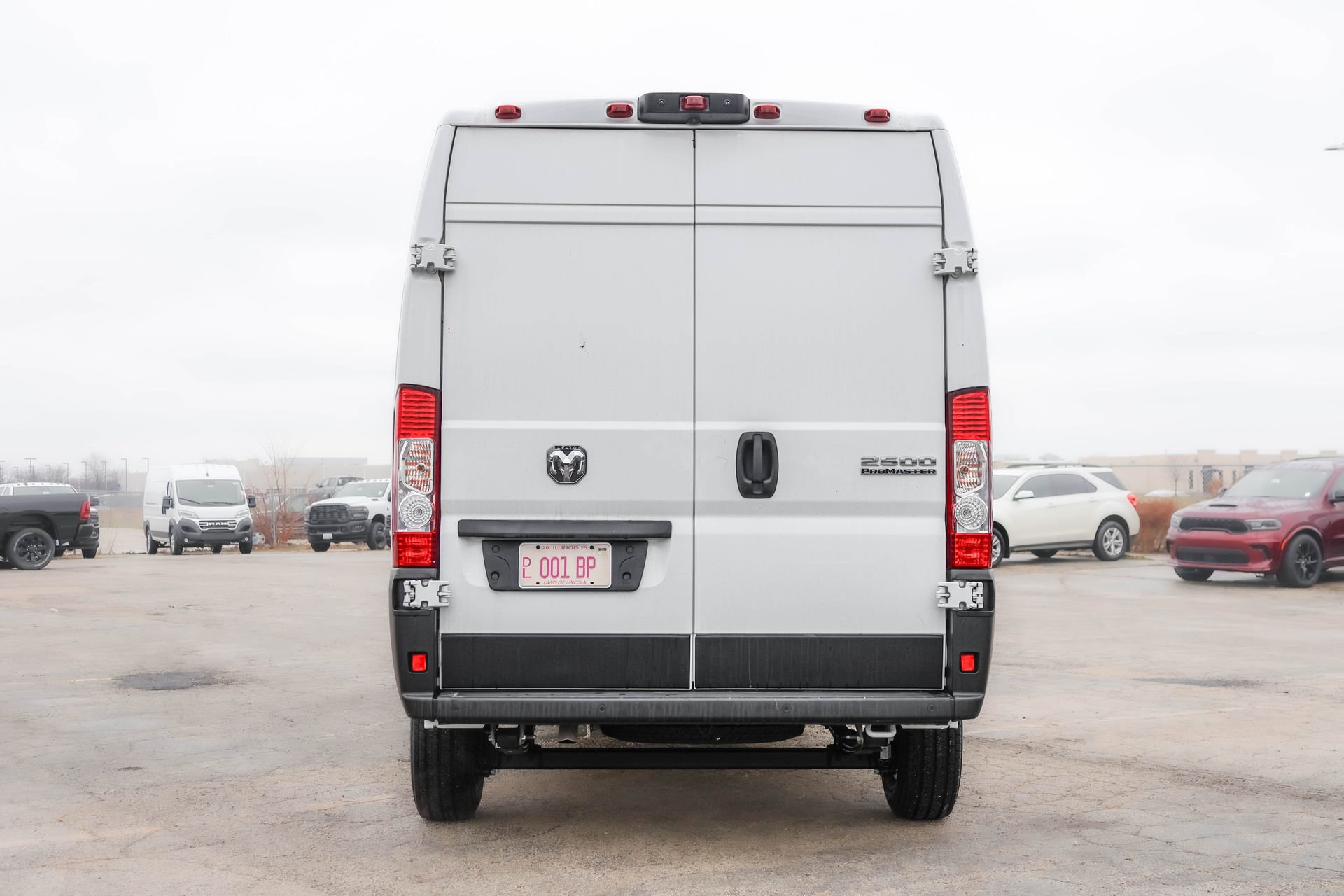 New 2025 RAM ProMaster 2500 w/ Quick Order Package 22G SLT image 8