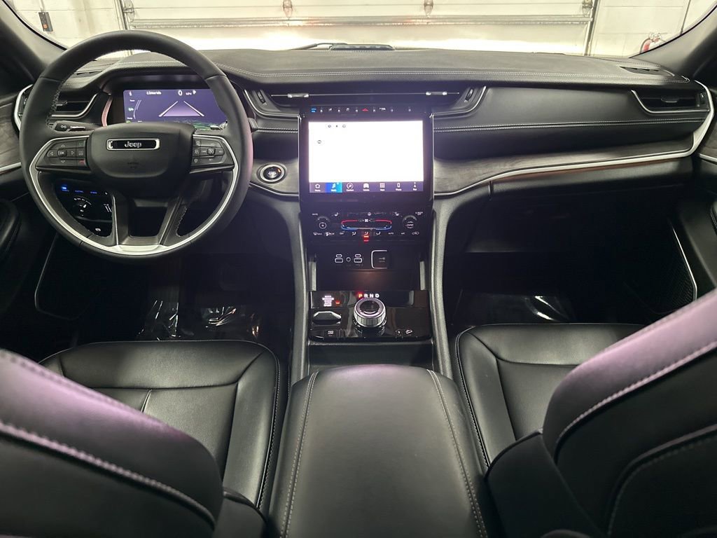 Used 2024 Jeep Grand Cherokee Limited 4xe image 23