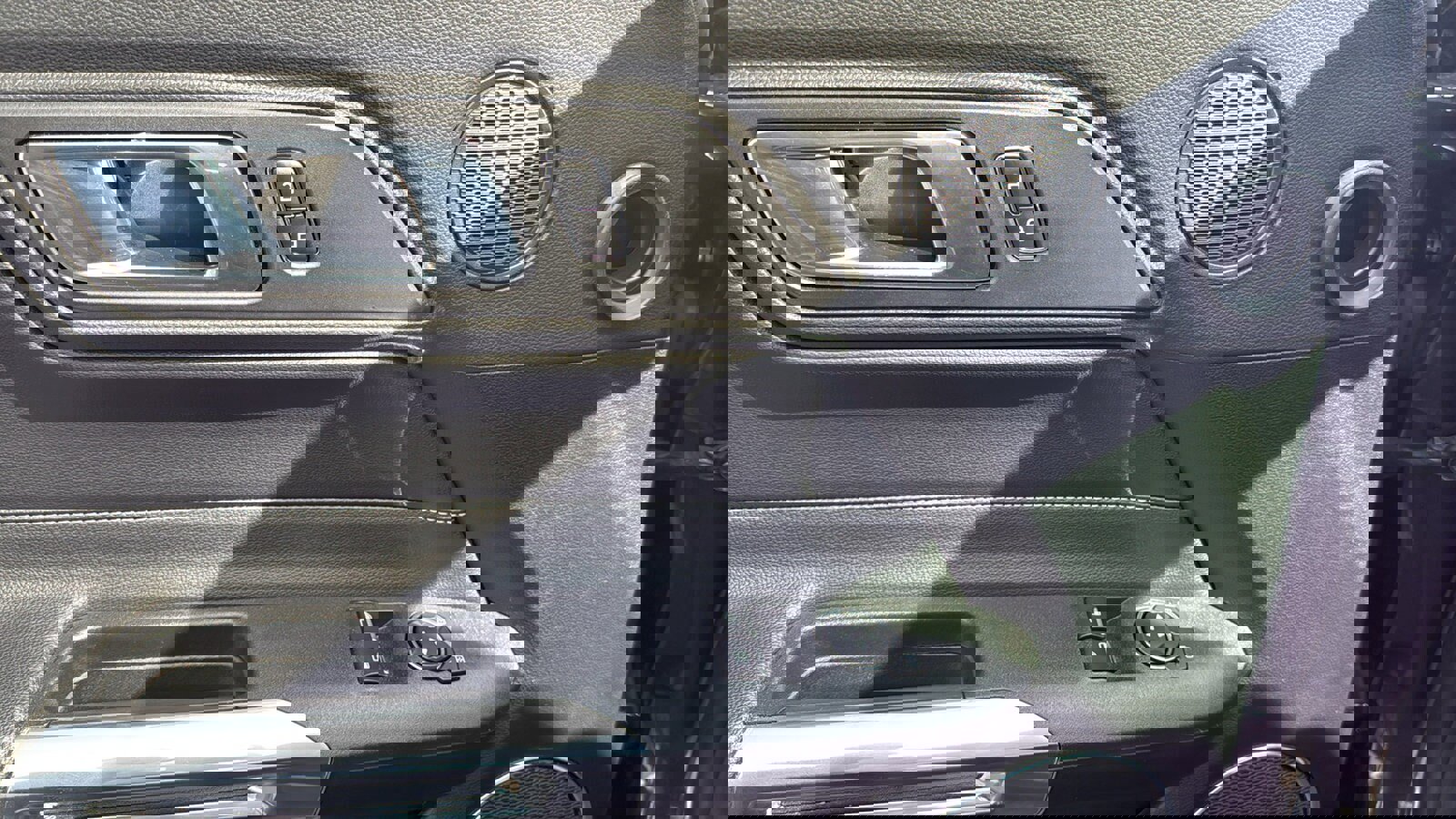 Used 2023 Ford Mustang GT Premium w/ Ford Safe & Smart Package image 13