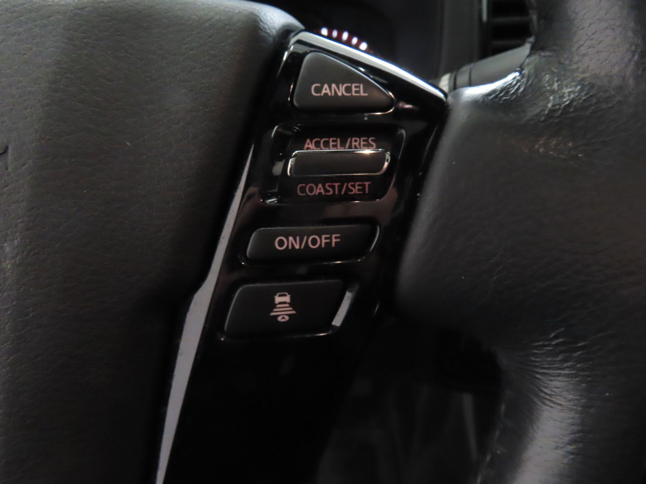 Used 2022 Nissan Frontier PRO-4X w/ Pro-4X Premium Package image 16