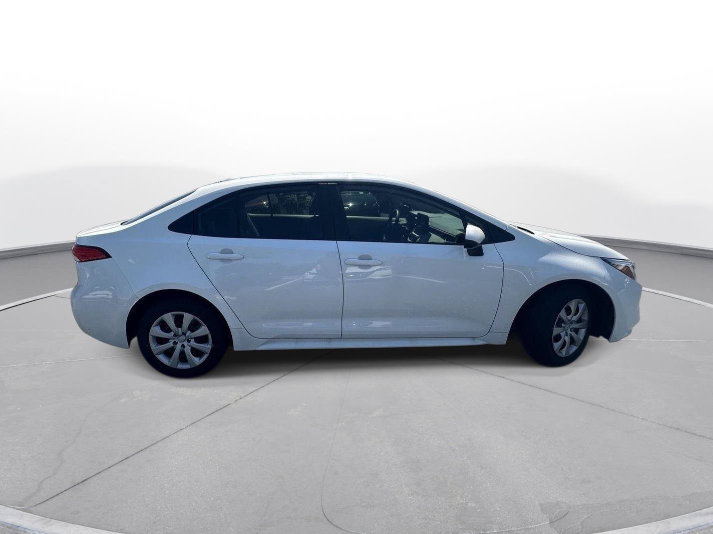 Certified 2026 Toyota Corolla LE FWD image 5