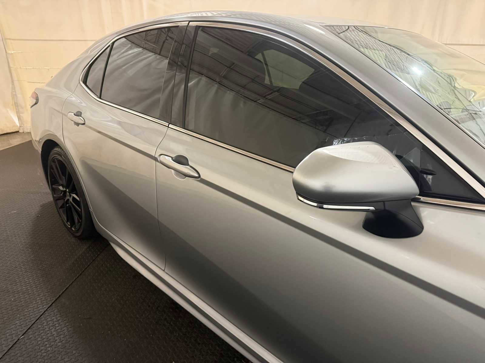 Used 2022 Toyota Camry XSE FWD image 11