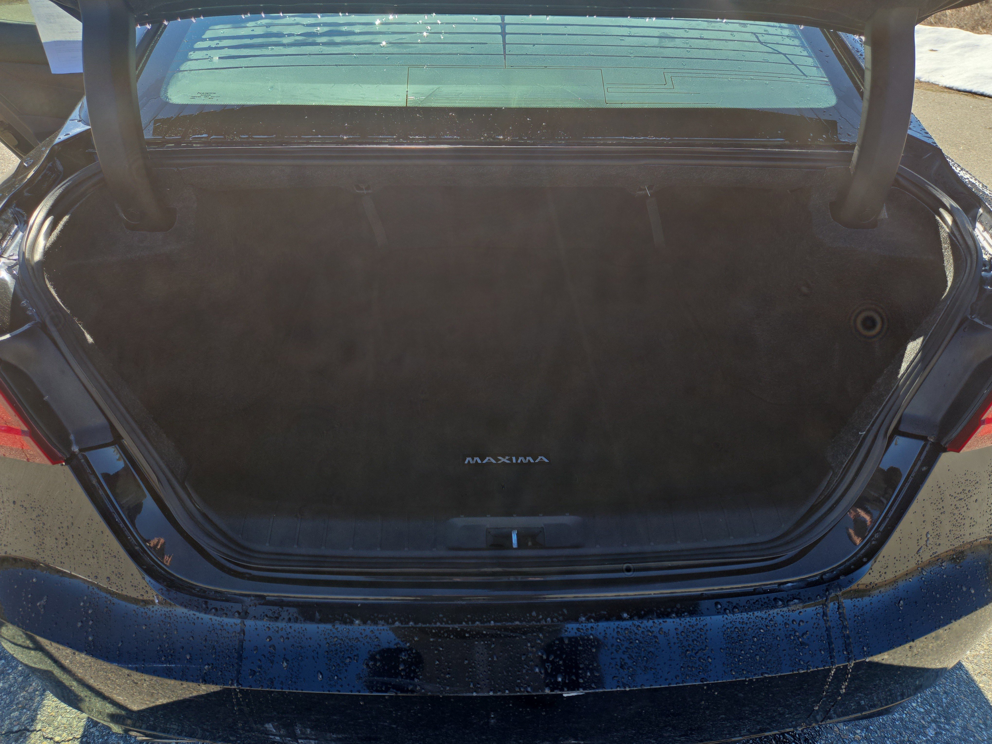 Used 2018 Nissan Maxima SR w/ Midnight Edition image 17