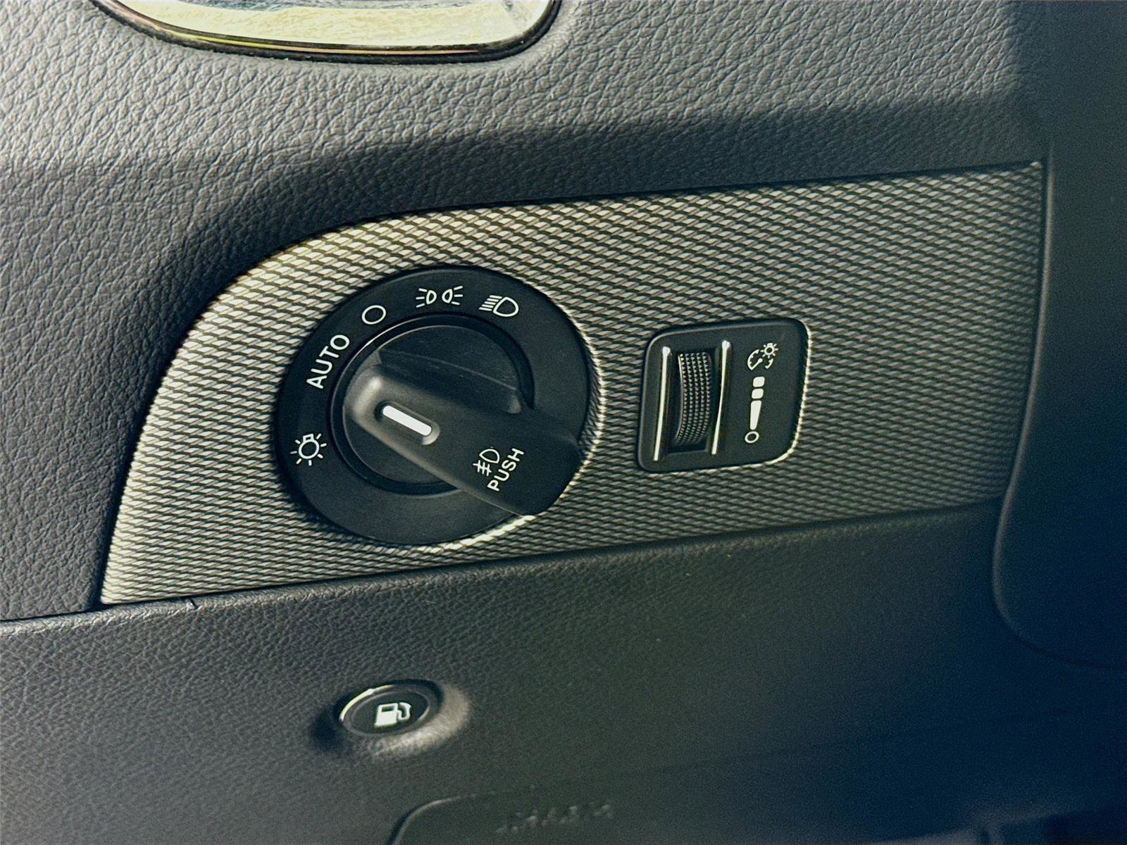 Used 2018 Dodge Durango SRT w/ Cargo Plus Group image 5