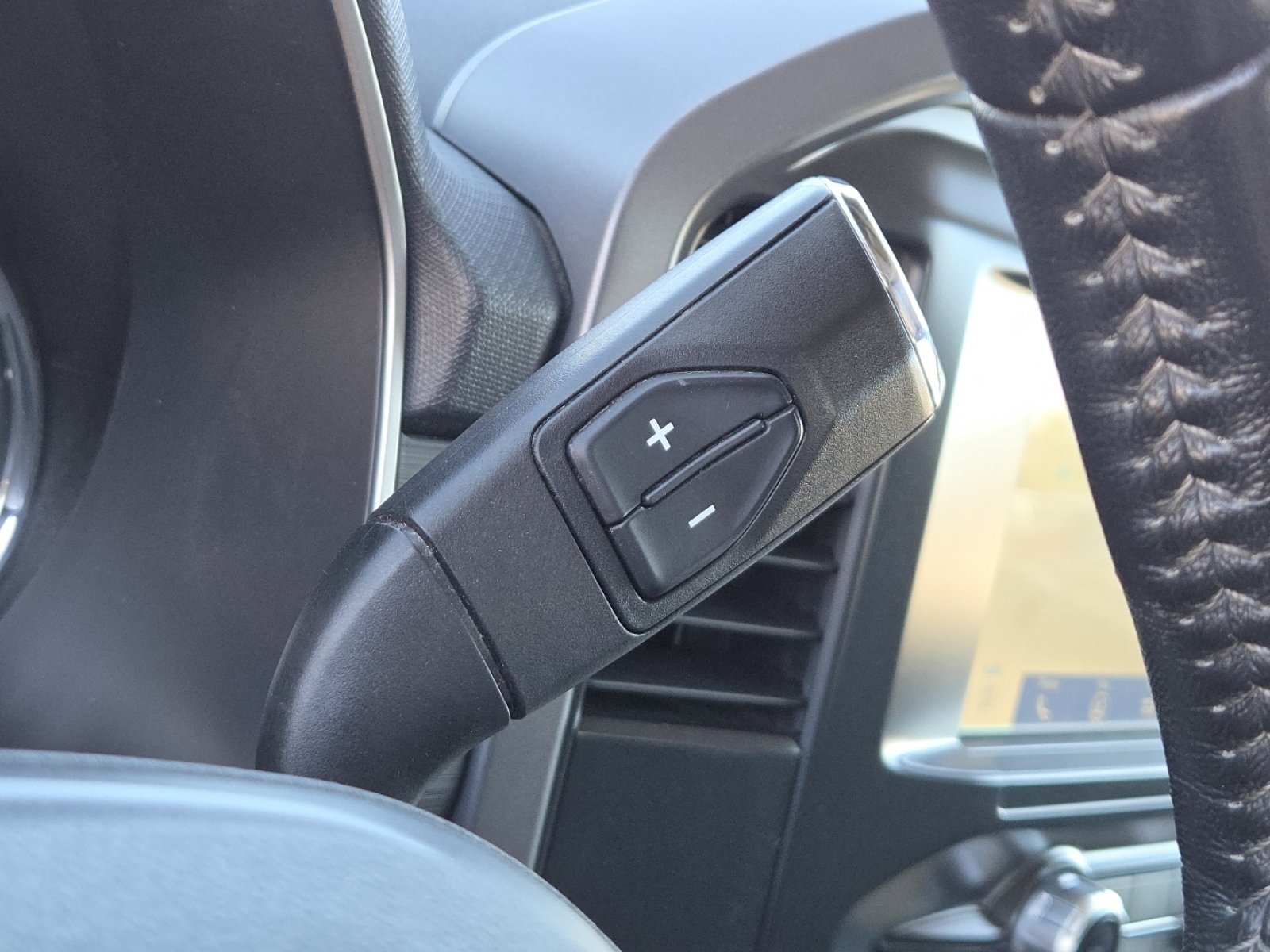 Used 2022 Ford F150 XLT w/ Equipment Group 301A Mid image 9