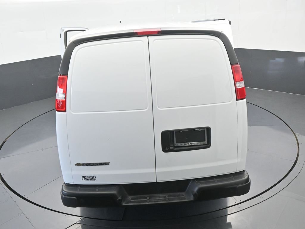 New 2025 Chevrolet Express 3500 Extended w/ Driver Convenience Package RWD image 58