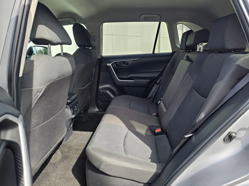 Certified 2025 Toyota RAV4 LE AWD/4WD image 17