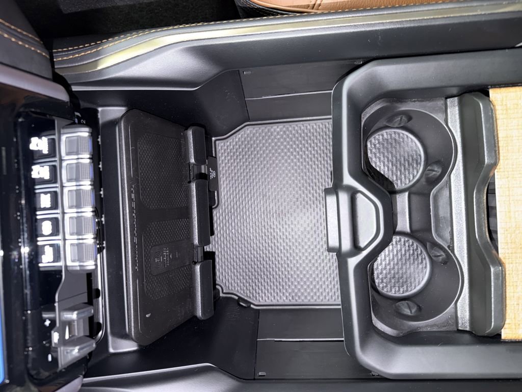 Used 2024 RAM 3500 Limited w/ Safety Group image 35