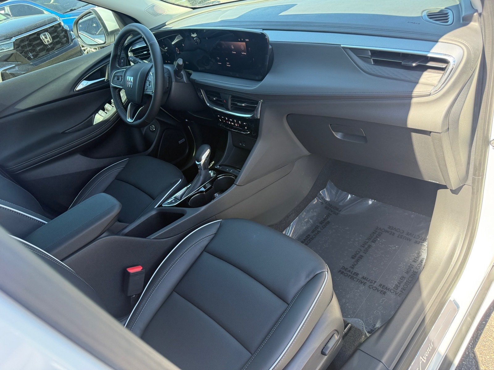 Used 2026 Buick Encore GX Avenir w/ Avenir Technology Package FWD image 28