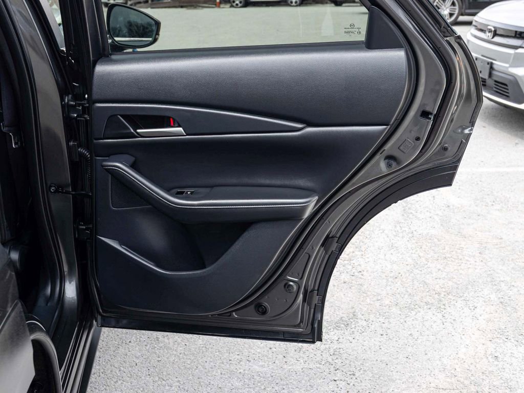 Used 2023 MAZDA CX-30 AWD 2.5 S w/ Select Package image 15