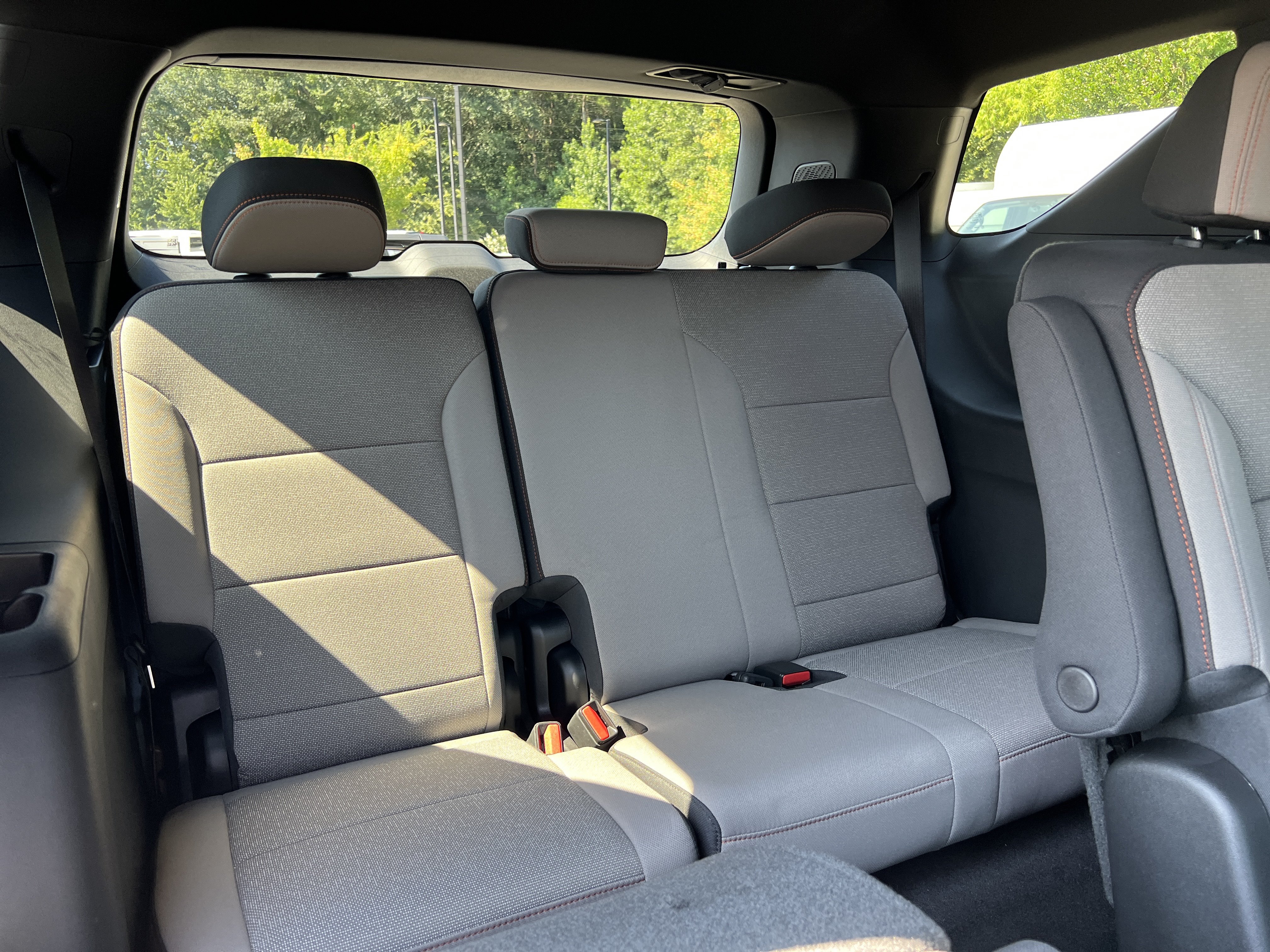 New 2026 Chevrolet Traverse LT w/ Sun and Wheel Package FWD image 35