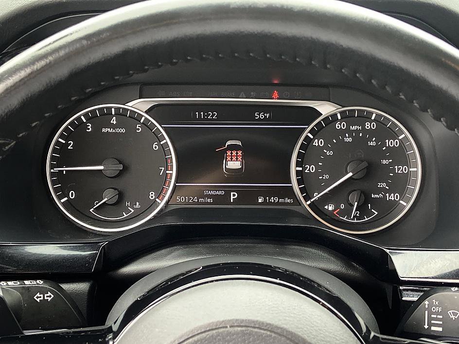 Used 2023 Nissan Pathfinder SL FWD image 14