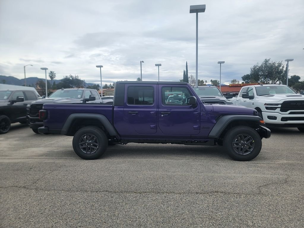 New 2026 Jeep Gladiator Sport AWD/4WD image 3