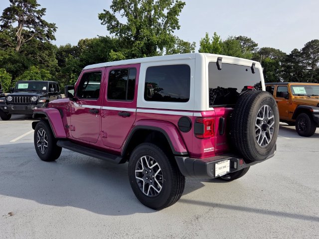 New 2026 Jeep Wrangler Unlimited Sahara w/ Whitecap Package AWD/4WD image 6