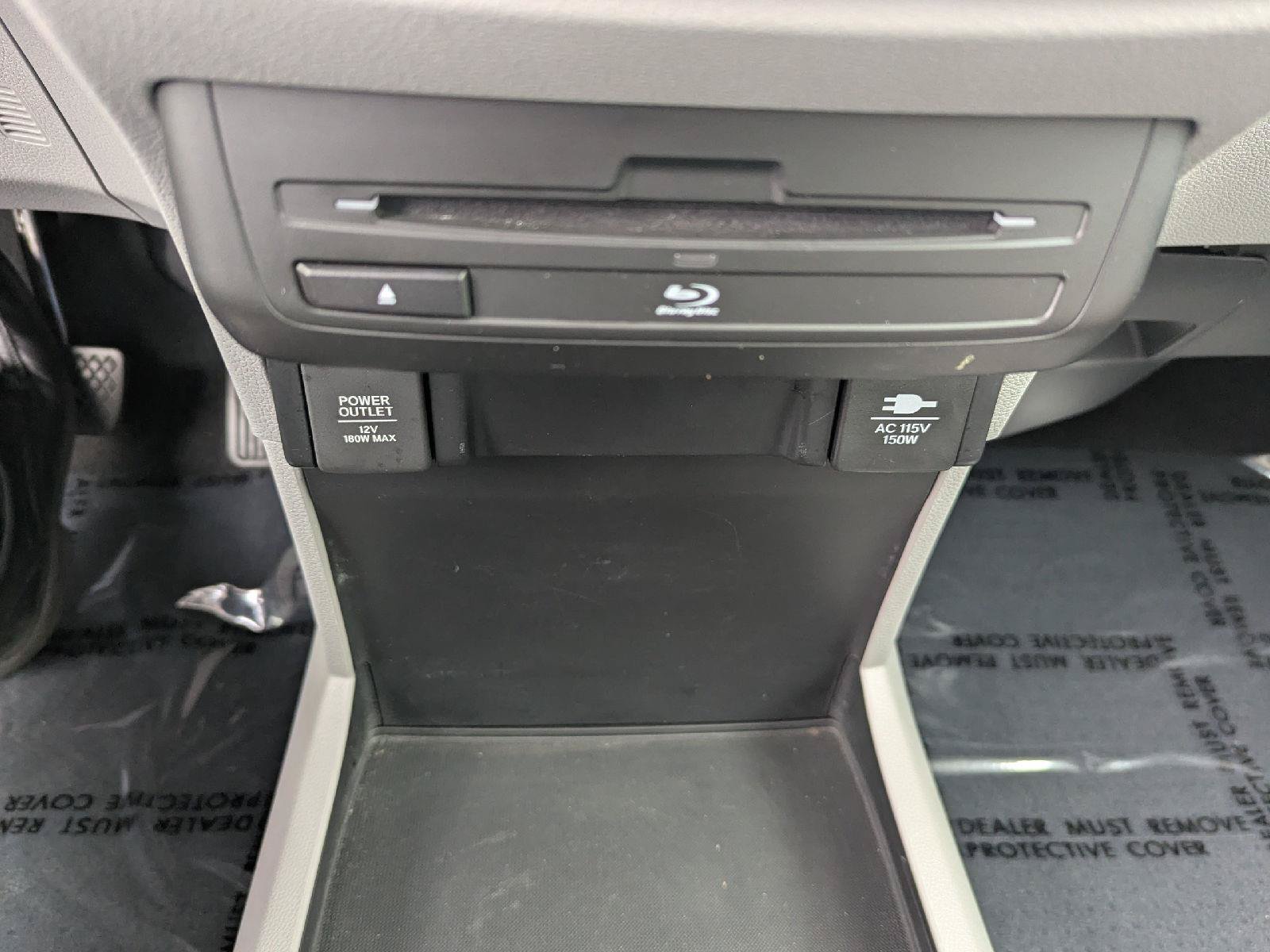 Used 2018 Honda Odyssey Touring image 16