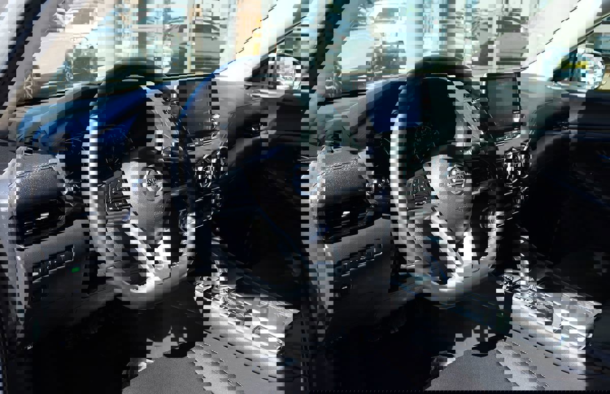 Used 2021 Nissan Sentra SV image 39