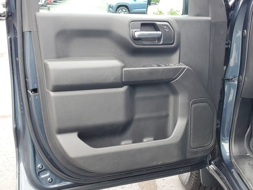 Certified 2020 Chevrolet Silverado 1500 Custom w/ Custom Value Package AWD/4WD image 18